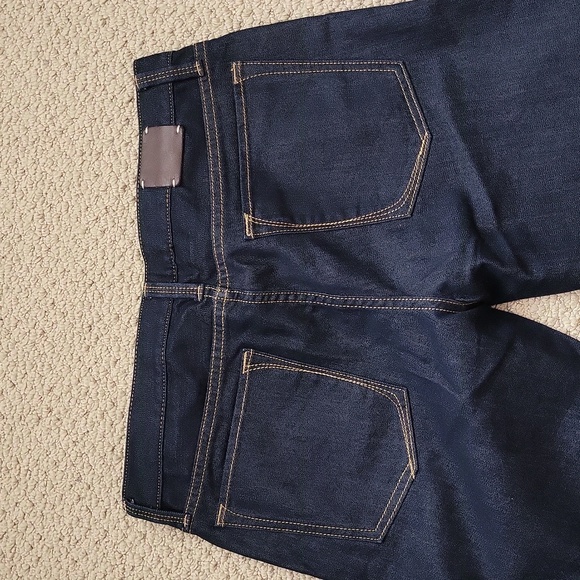 Banana republic size 28 low rise skinny jean - Picture 3 of 3
